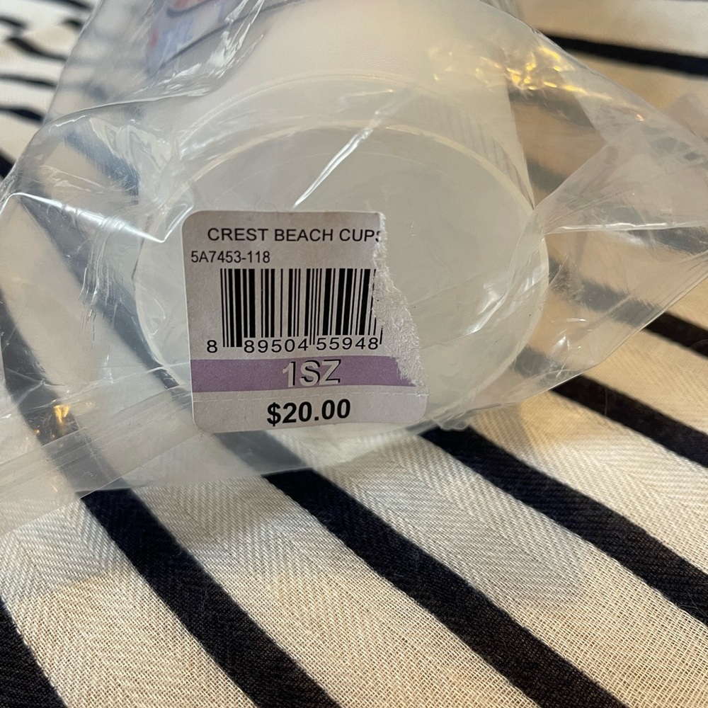 Vineyard Vines plastic tumbler